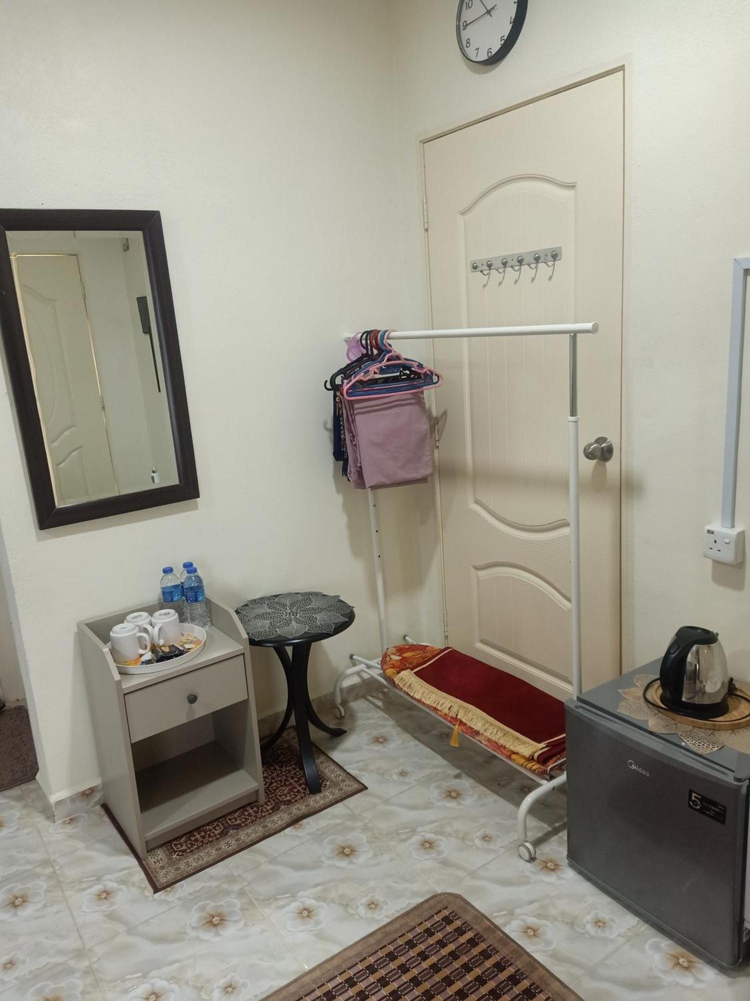 Heal Inn Roomstay- Islamic Guest カンガー エクステリア 写真